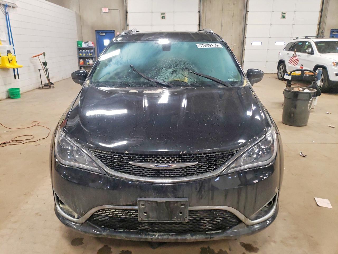 2018 Chrysler Pacifica lx