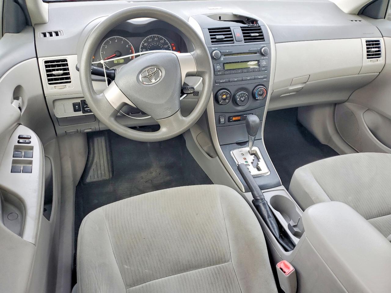 2010 Toyota Corolla le