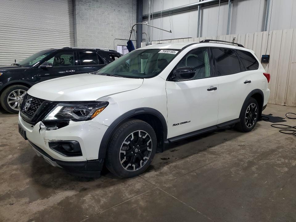 2019 Nissan Pathfinder sv