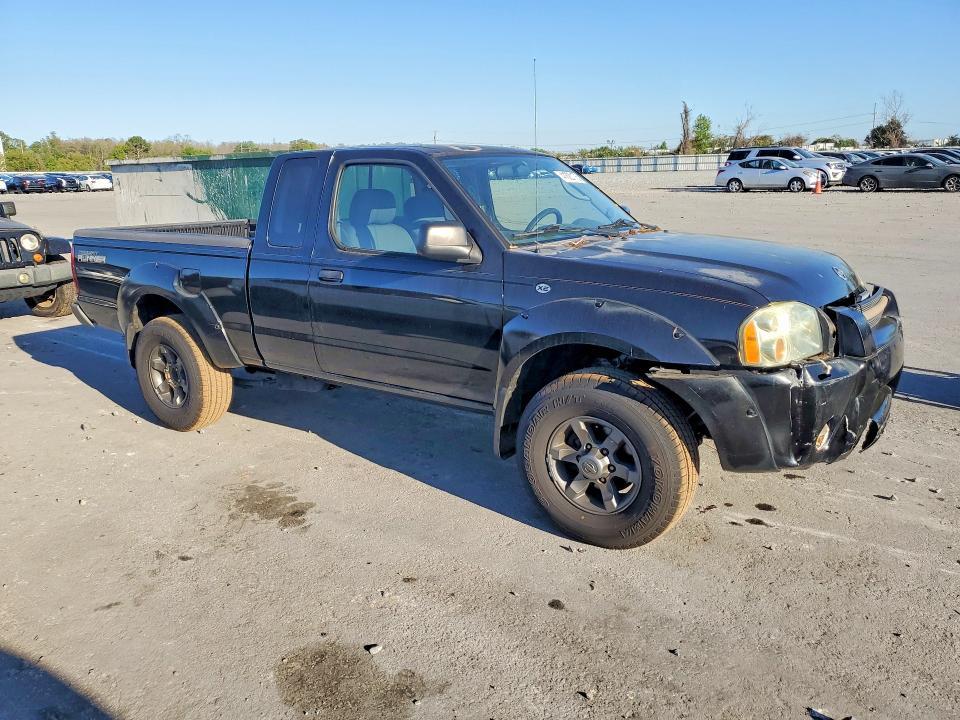 2004 Nissan Frontier XE-V6 Desert Runner