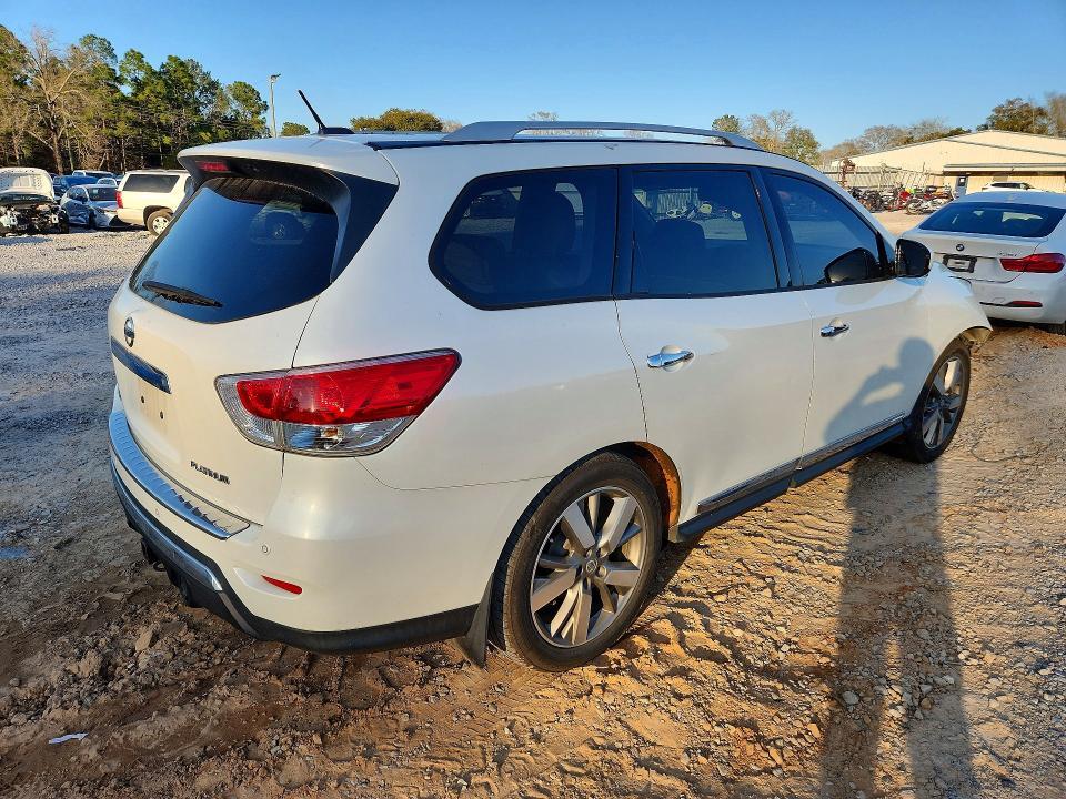 2015 Nissan Pathfinder s