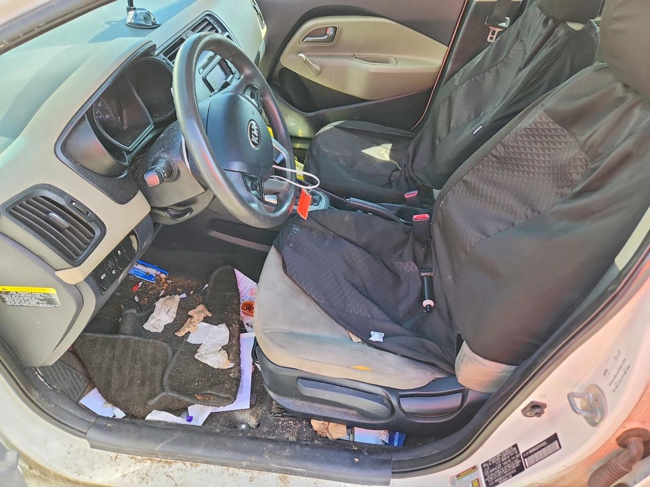 2015 KIA Rio 5-door lx