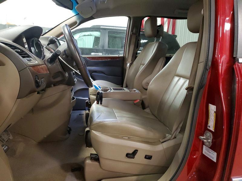 2016 Chrysler Town & Country Touring