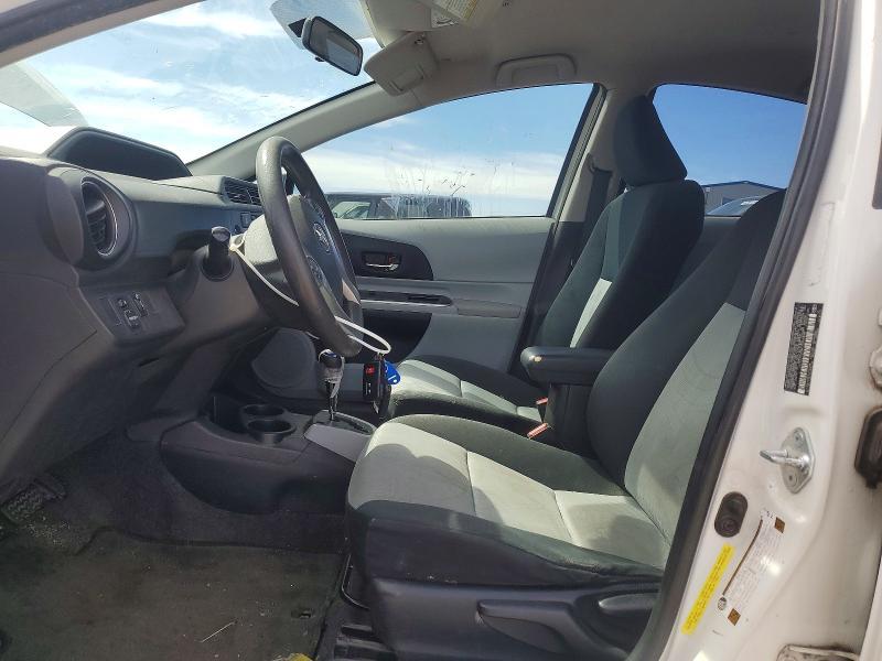 2014 Toyota Prius c Three