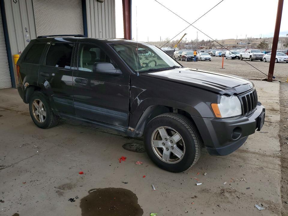 2005 Jeep Grand Cherokee Laredo
