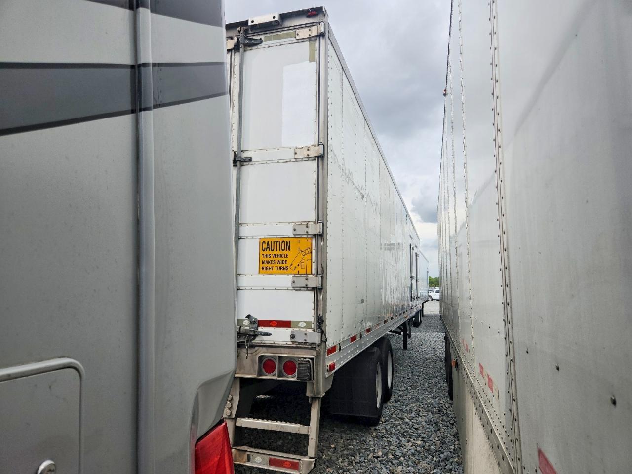 2016 Utility VS2RA Refrigerated Van Trailer