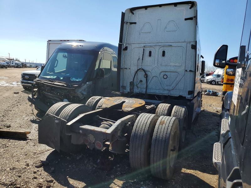 2021 Freigliner 2021 Freightliner Cascadia 126 Semi Truck