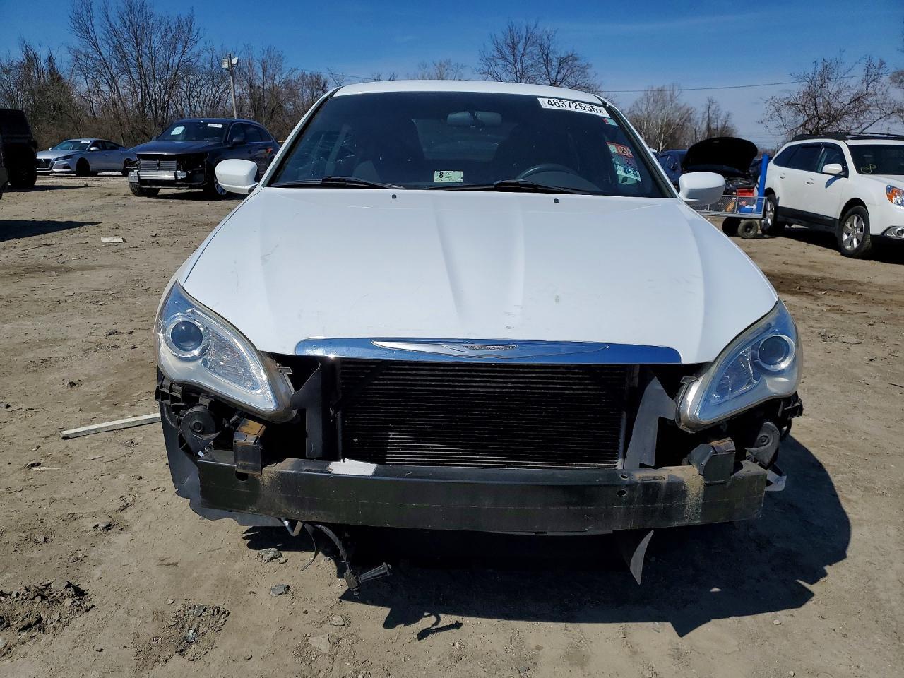 2013 Chrysler 200 lx