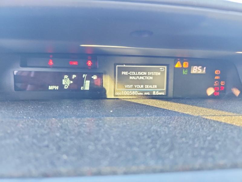 2017 Toyota Prius v Five