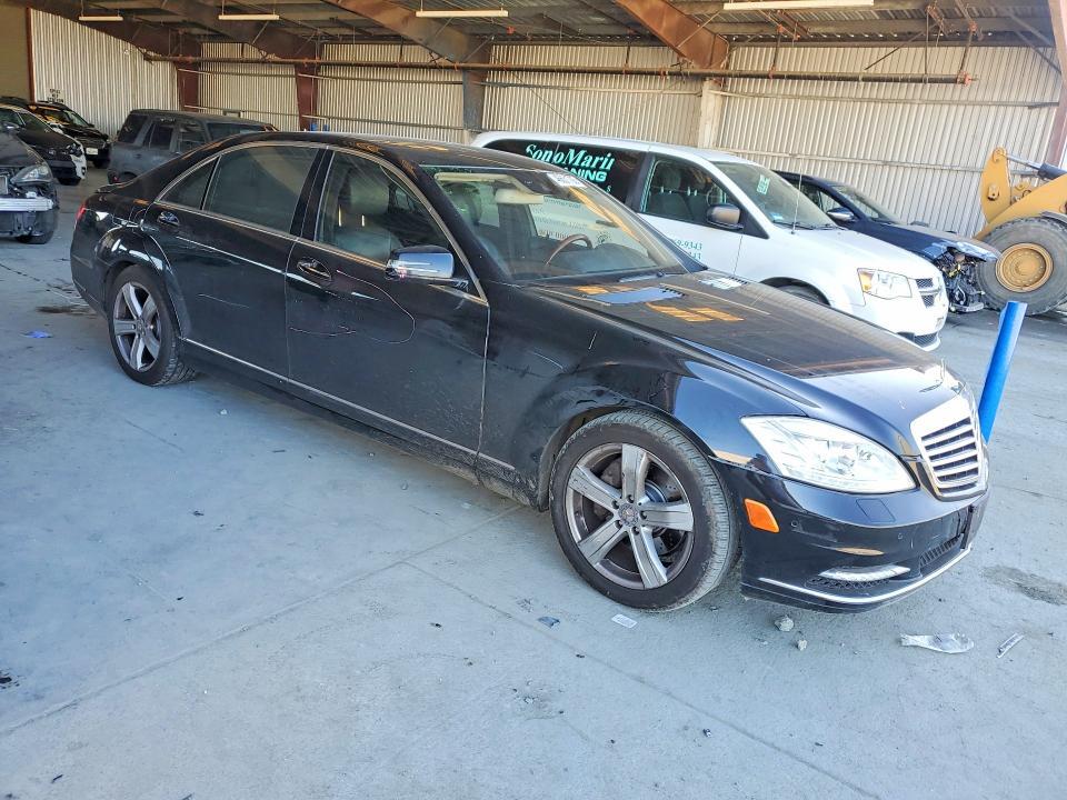 2010 Mercedes-Benz S 550