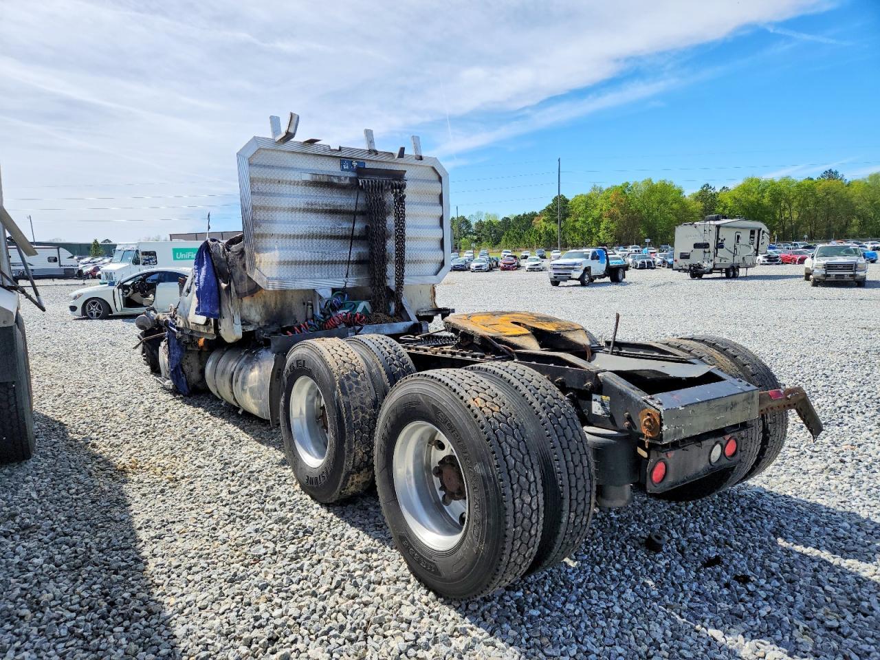 2009 Peterbilt 387 Semi Truck