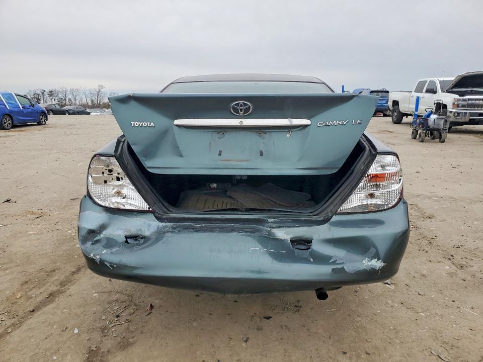 2003 Toyota Camry le