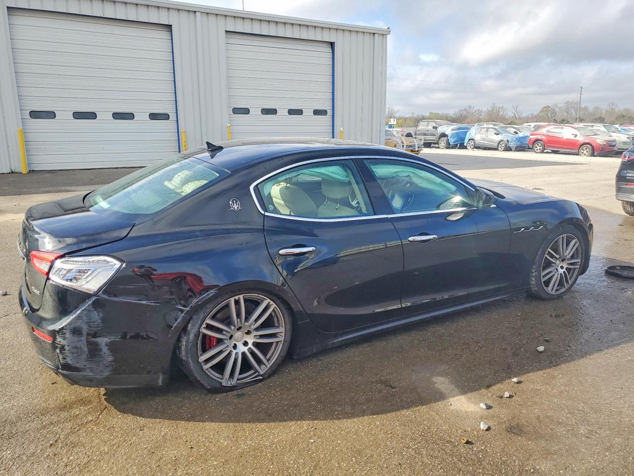 2017 Maserati Ghibli s