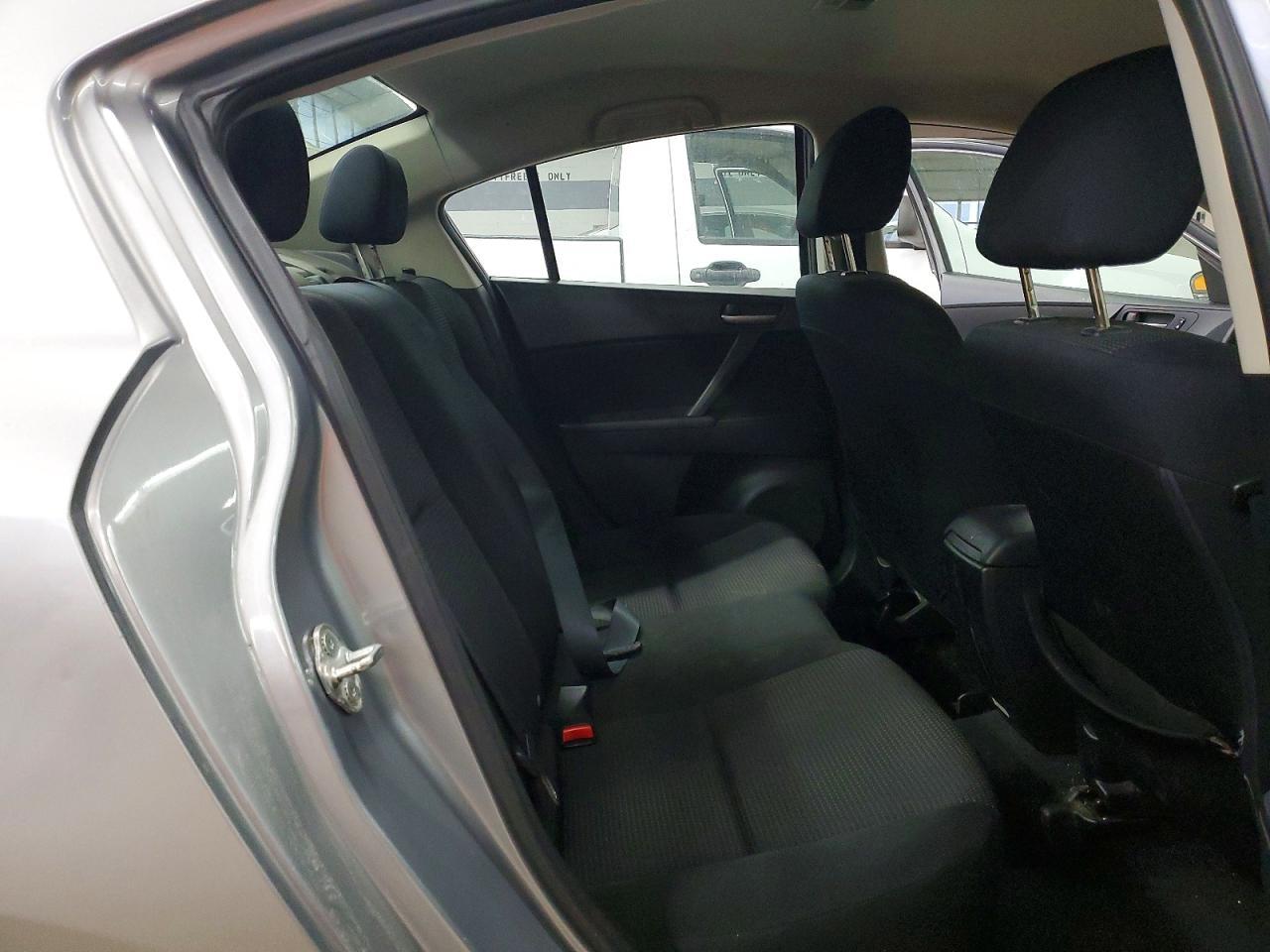 2012 Mazda 3 I
