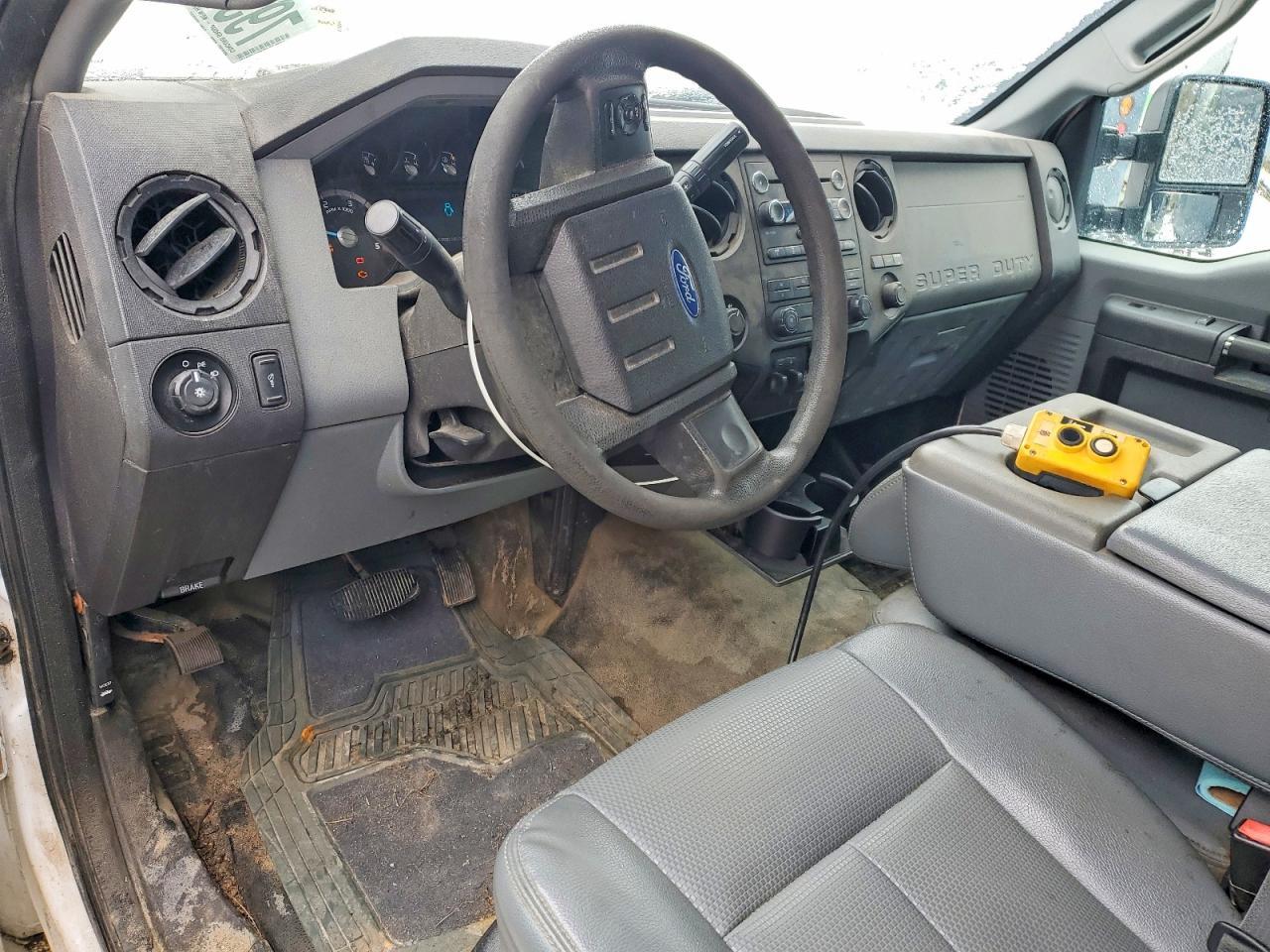 2015 Ford F350 Super Duty Dump Truck
