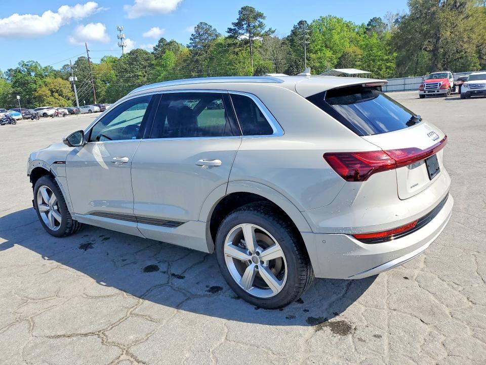 2019 Audi E-tron Premium Plus
