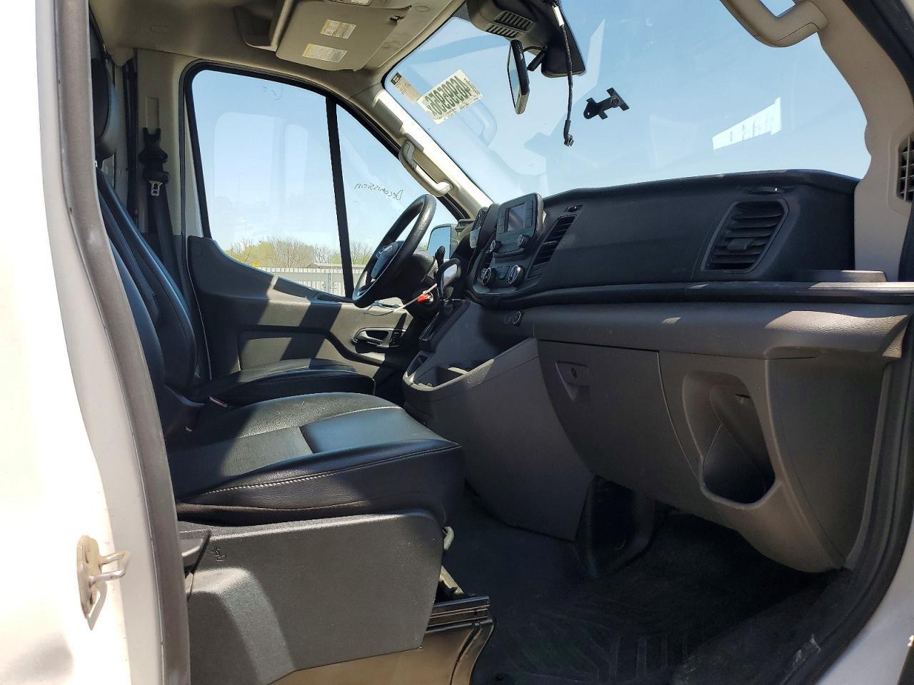 2022 Ford Transit Delivery Truck