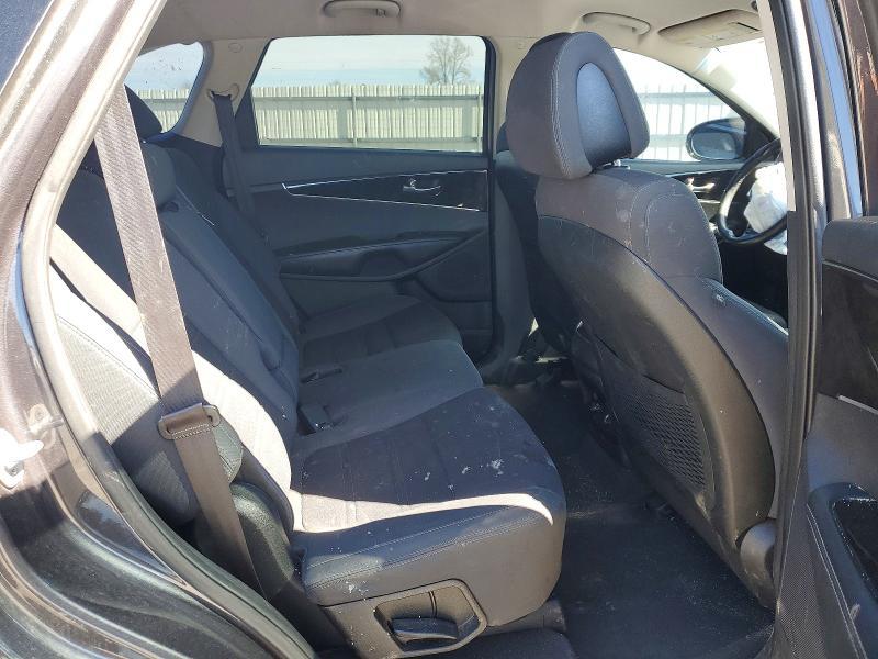 2016 KIA Sorento lx