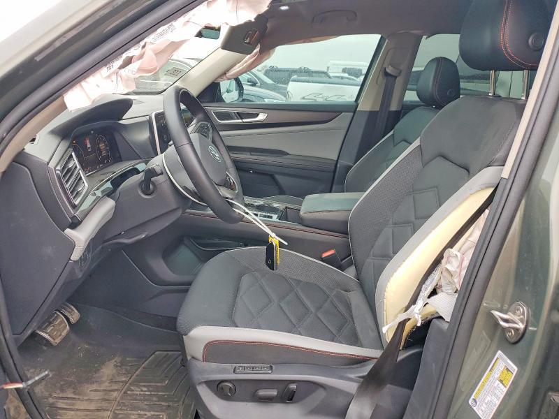 2024 Volkswagen Atlas Peak Edition