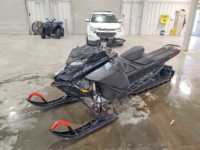 2021 Skidoo Summit SP E-TEC 850