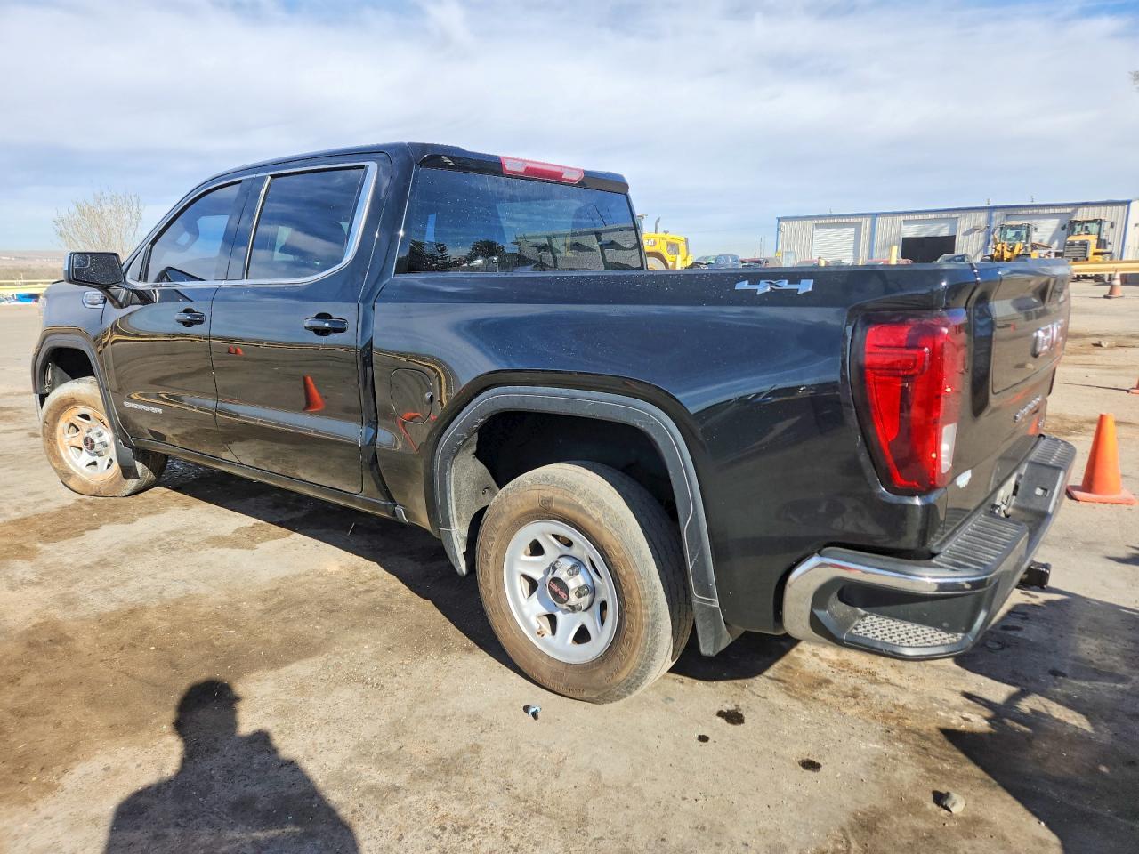 2022 GMC Sierra Limited K1500 SLE