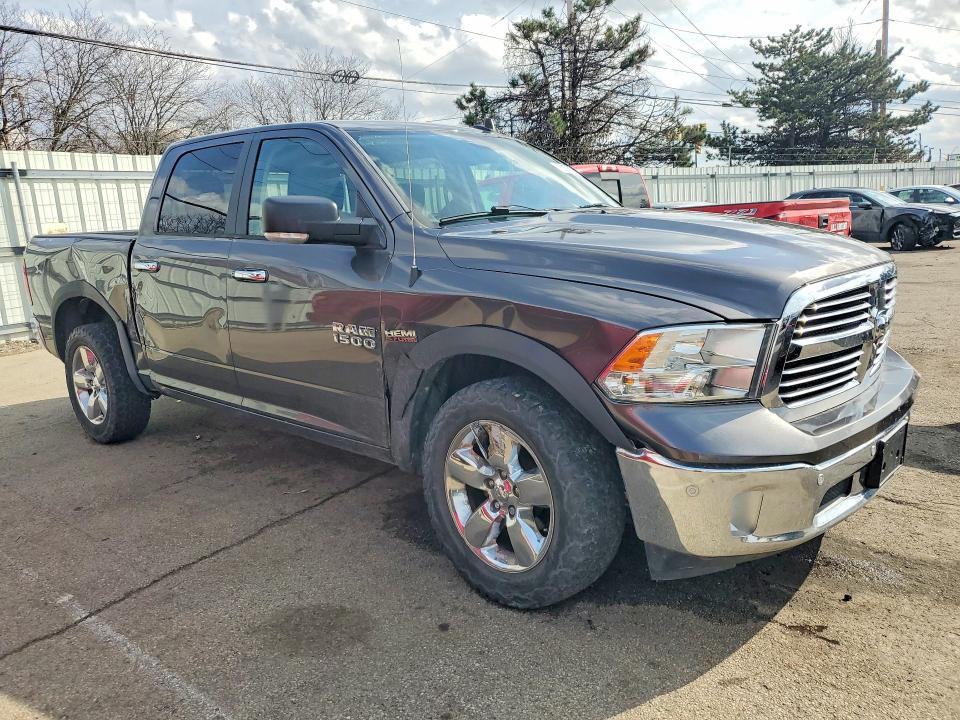 2016 Dodge Ram 1500 slt
