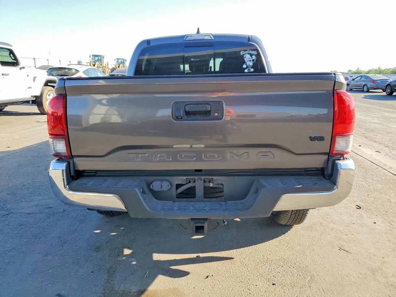 2022 Toyota Tacoma SR5 V6