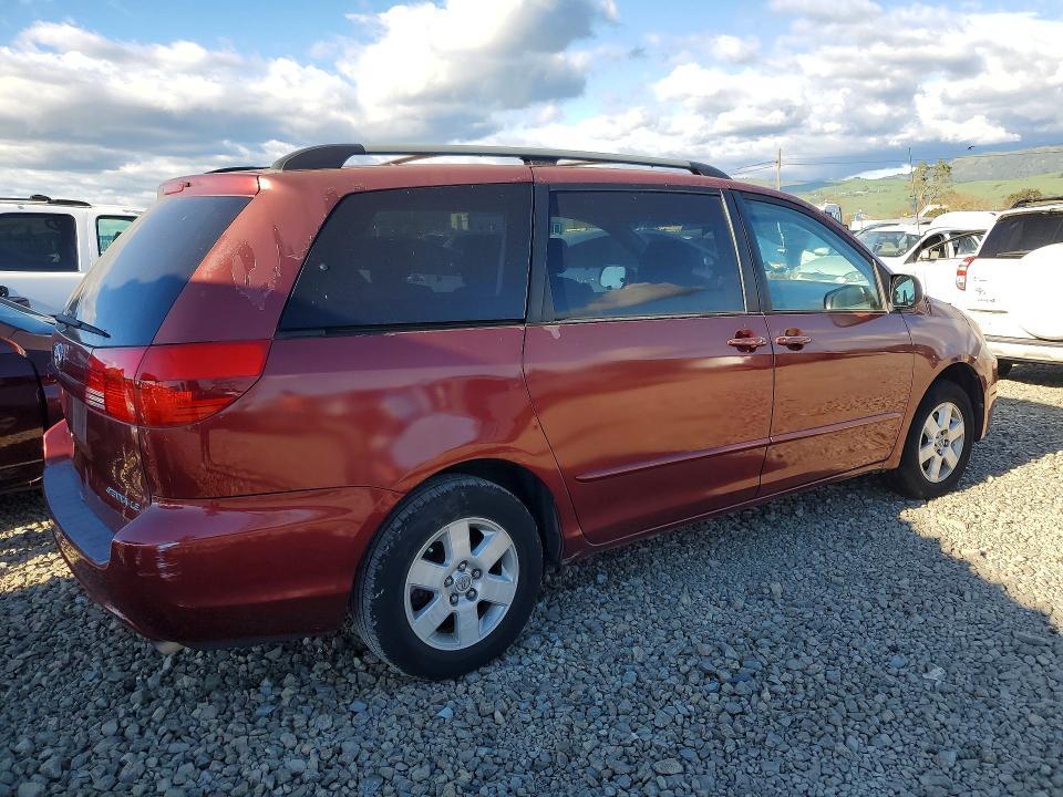 2004 Toyota Sienna le 7 Passenger