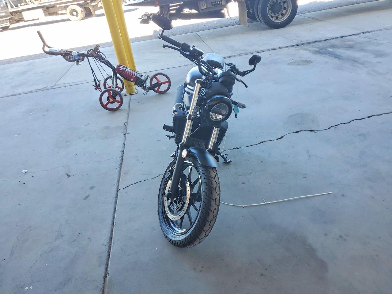 2025 Kawasaki EL450 C