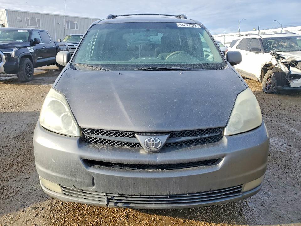 2004 Toyota Sienna ce 7 Passenger