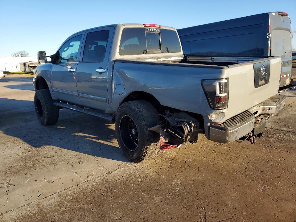 2004 Nissan Titan XE