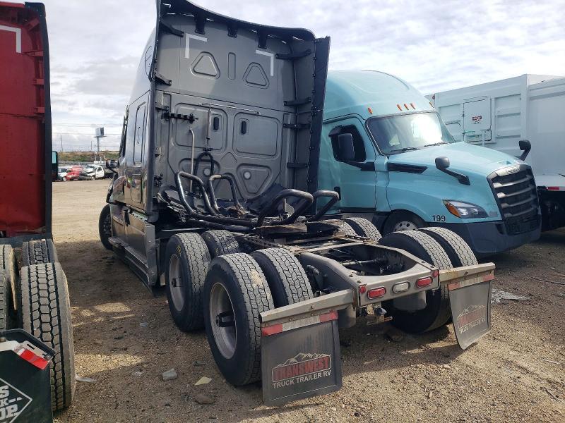 2023 Freigliner Cascadia 126