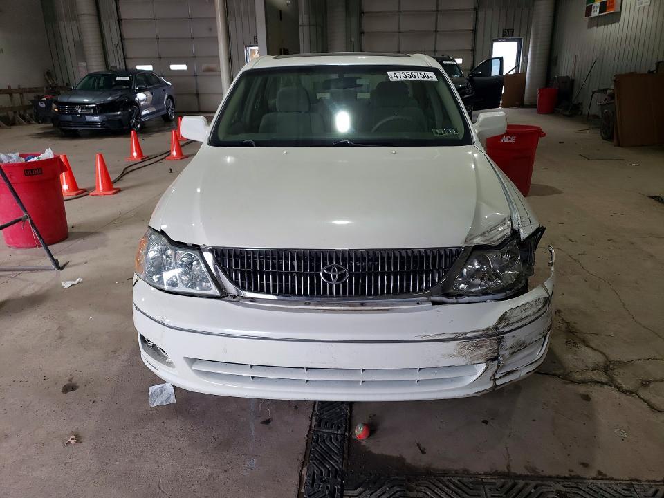 2000 Toyota Avalon xl