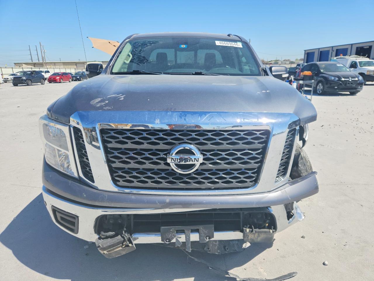 2018 Nissan Titan SV