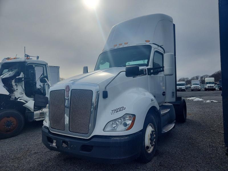 2020 Kenworth T680 Semi Truck