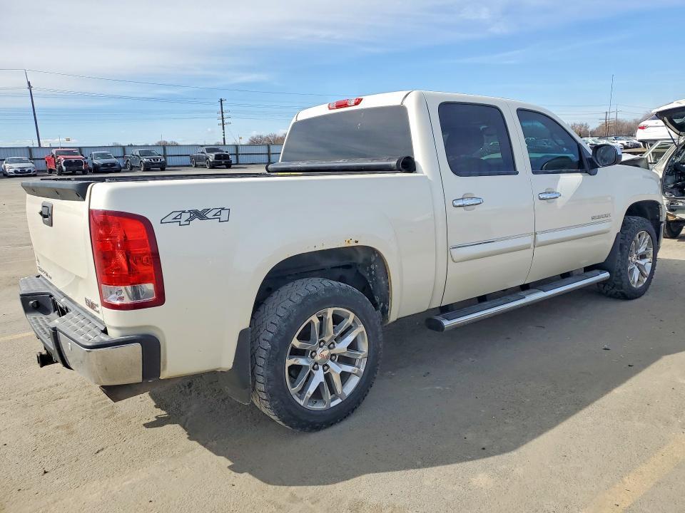 2013 GMC Sierra K1500 slt