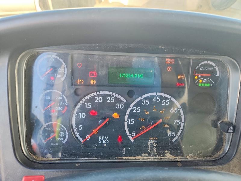 2018 Freightliner Business Class M2 BOX Truck
