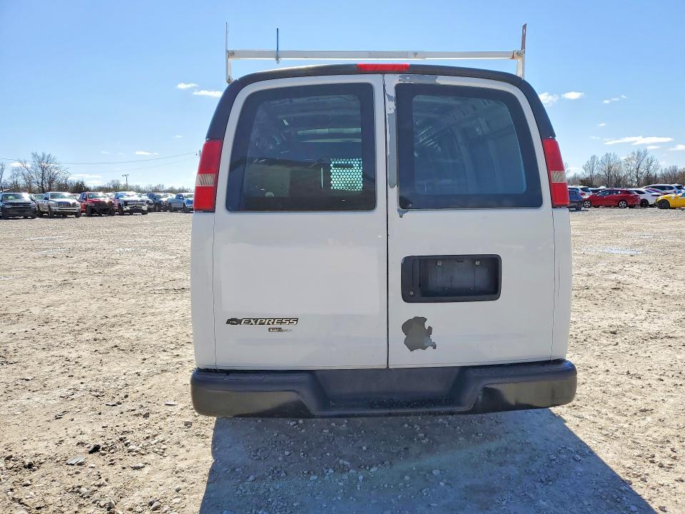 2011 Chev Express G1500