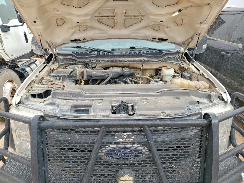 2019 Ford F450 Super Duty Flatbed Truck