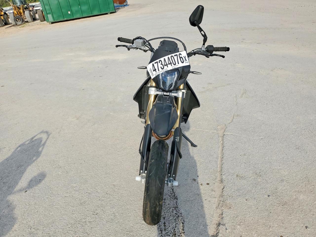 2024 Suzuki DR-Z400 SM