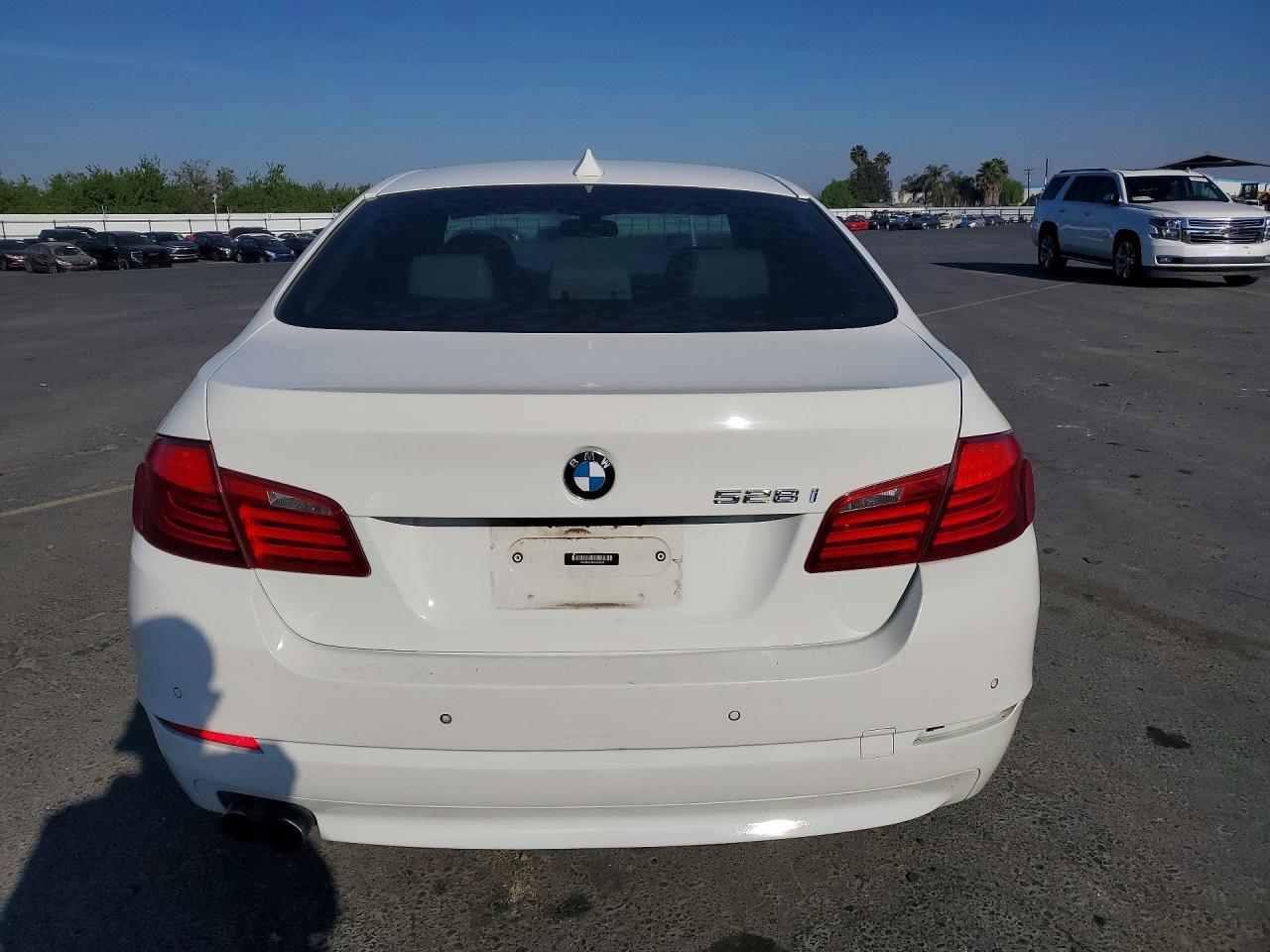 2012 BMW 528 i