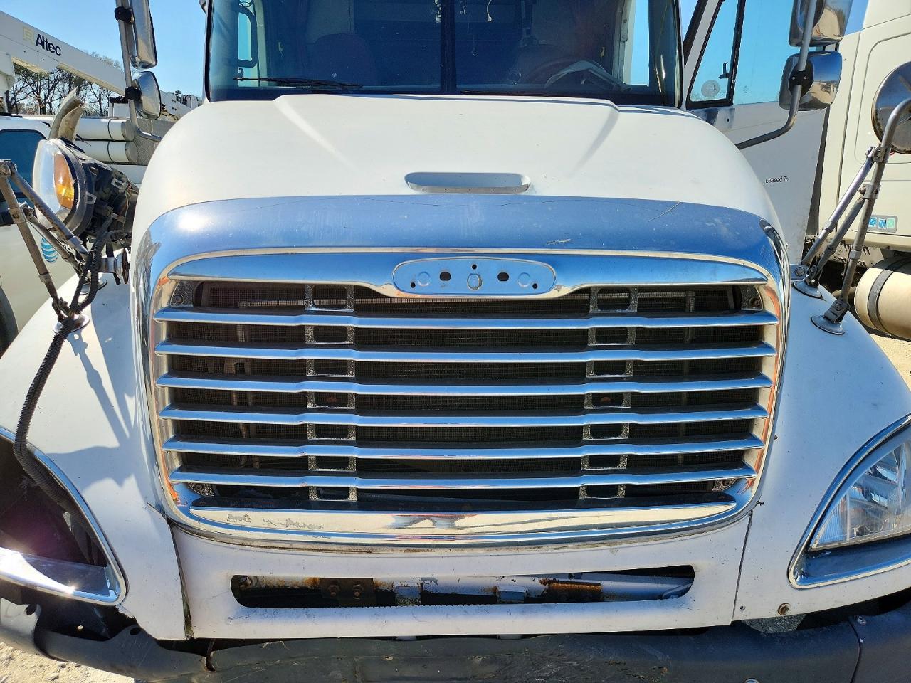 2005 Freightliner Convention-Semi Truck