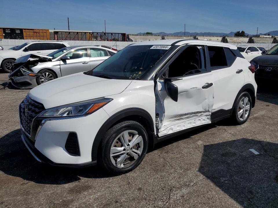 2022 Nissan Kicks s