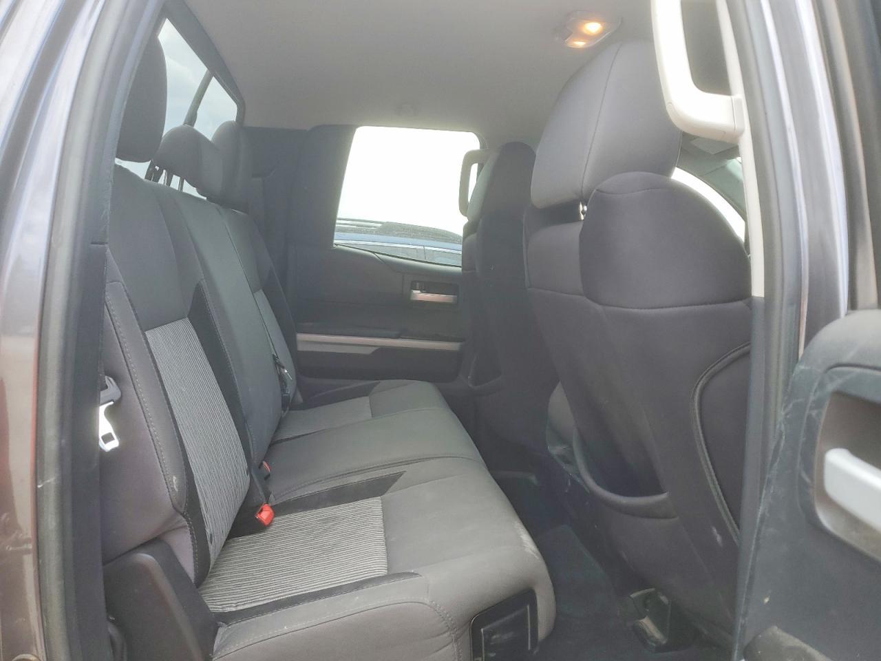 2017 Toyota Tundra SR5
