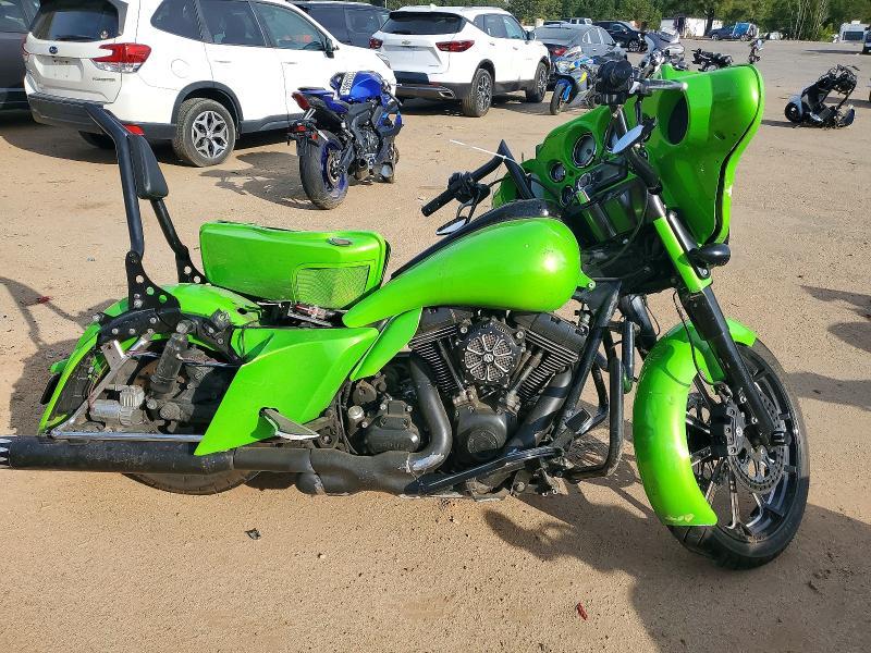 2011 Harley-Davidson Flhx