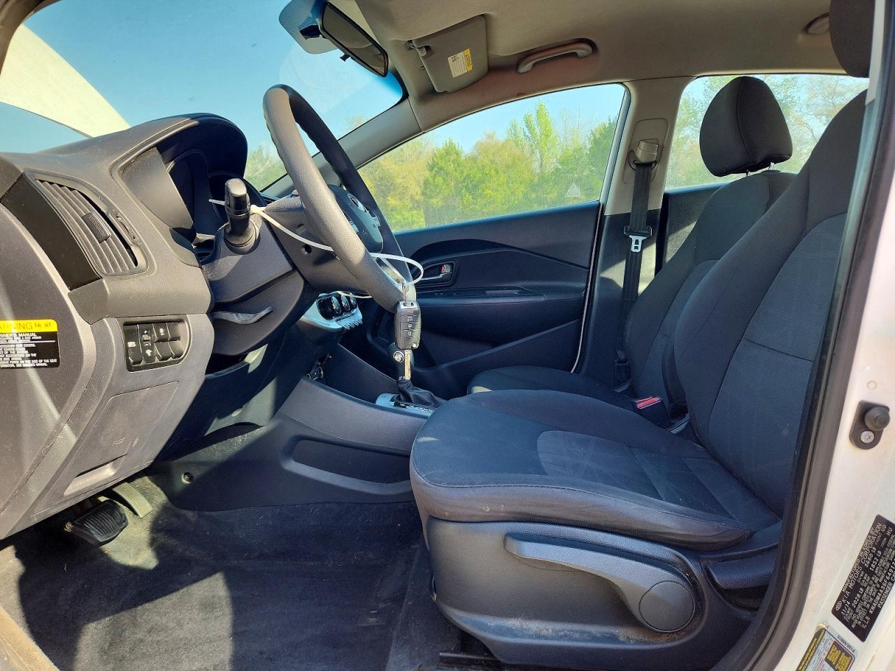 2015 KIA Rio lx