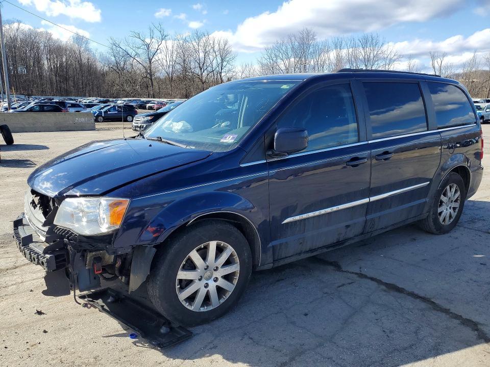 2013 Chrysler Town & Country Touring
