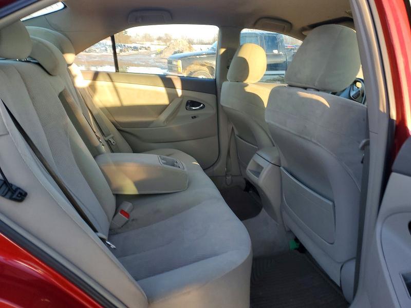 2010 Toyota Camry le