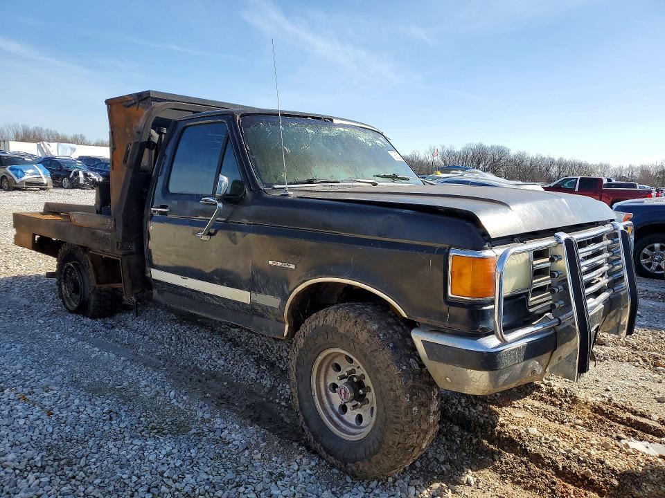 1989 Ford F250 Super Duty Flatbed Truck