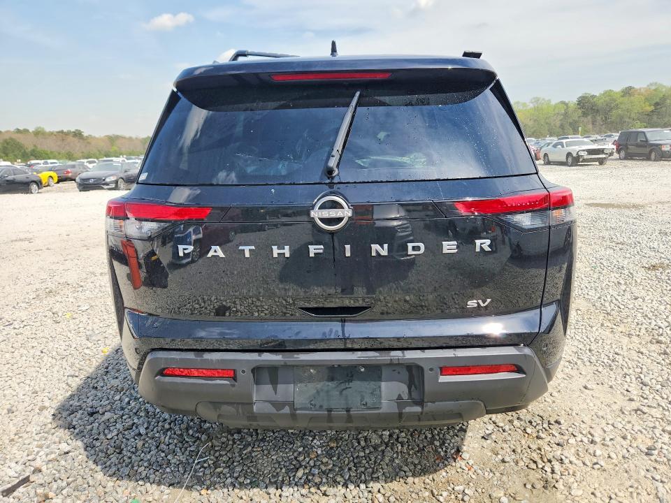 2024 Nissan Pathfinder sv